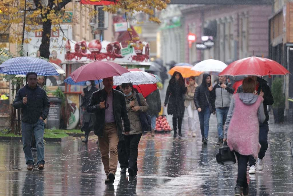 Zbog prognoziranih obilnih padalina i jakog udara juga: Danas na snazi 'narančasto upozorenje'